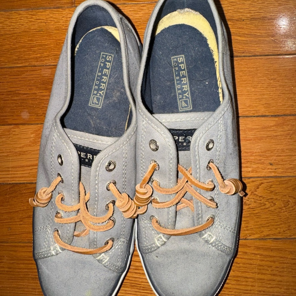 Sperry woman Casual Canvas Sneakers in Gray with Tan Laces - Picture 4 of 6